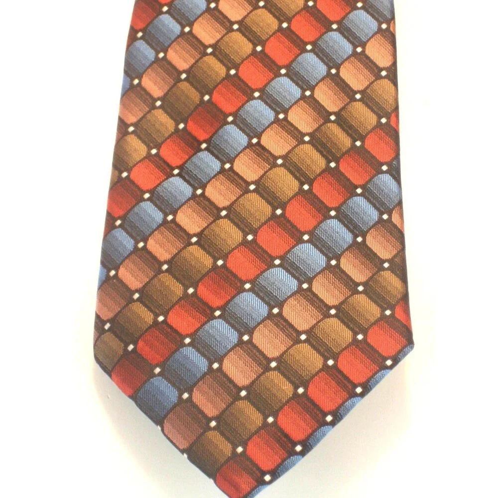 NWOT Pravata 100% Microfibre Geometric  Design Necktie